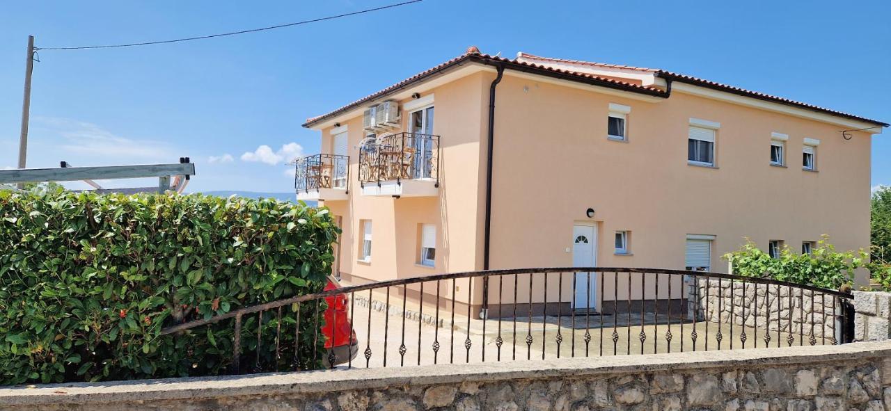Apartments Pinezic Skrbcici Экстерьер фото